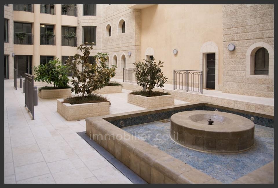 Cobertura 4 cômodos Jerusalém Centro da cidade 343-IBL-989