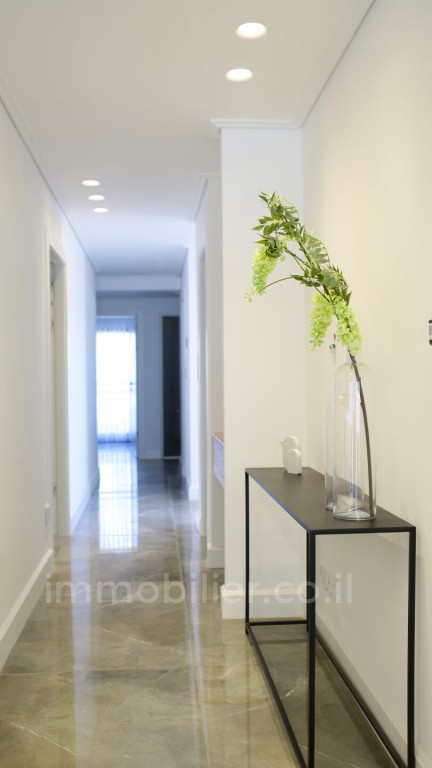 Apartamento 4 cômodos Jerusalém Rehavia 343-IBL-991