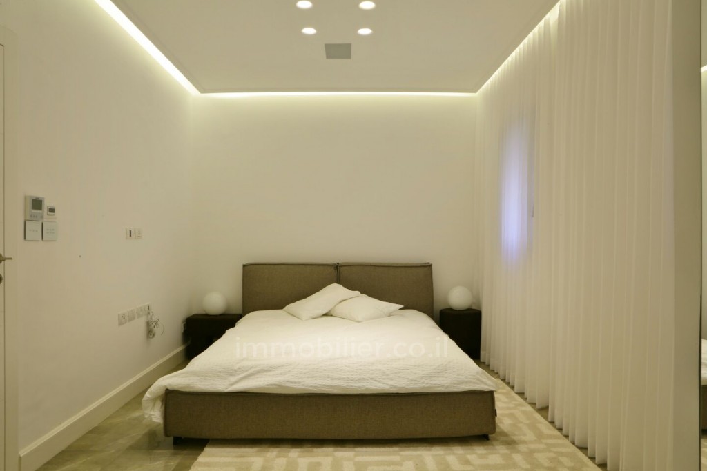 Apartamento 4 cômodos Jerusalém Rehavia 343-IBL-991