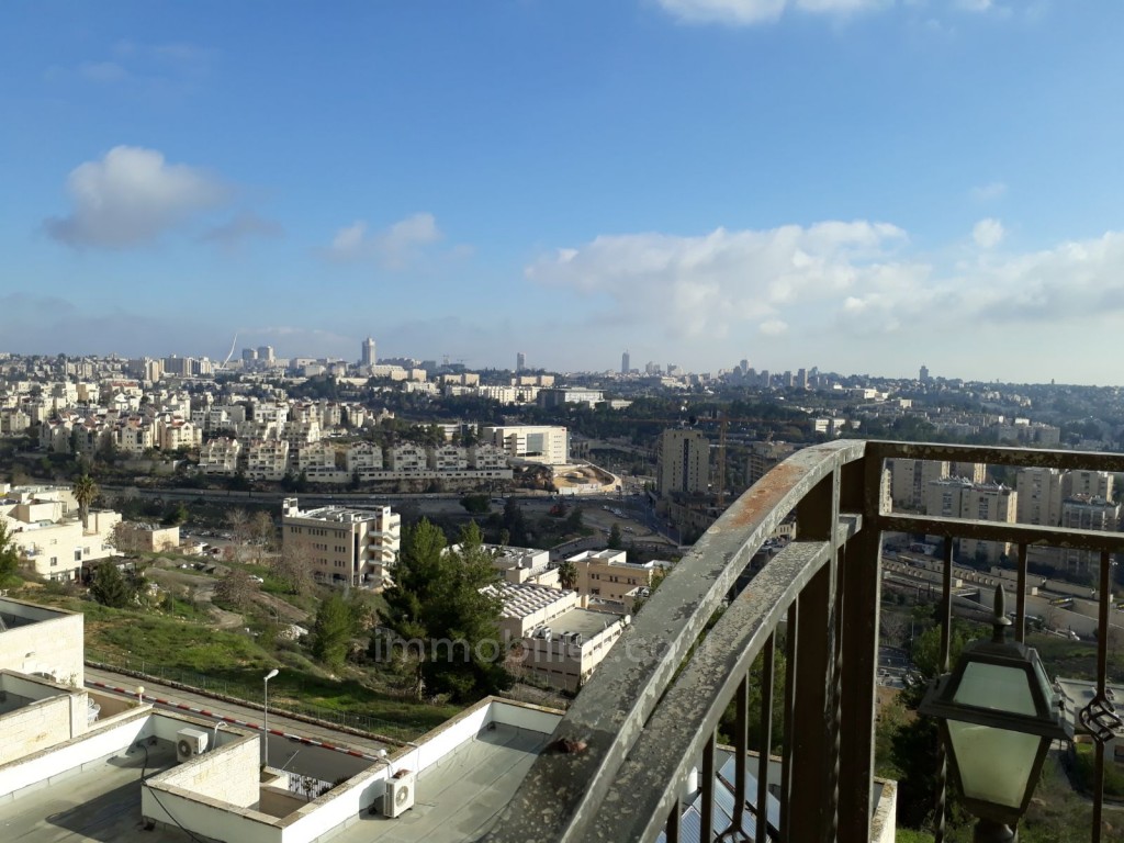 Apartamento 4 cômodos Jerusalém Beit Vagan 343-IBL-993
