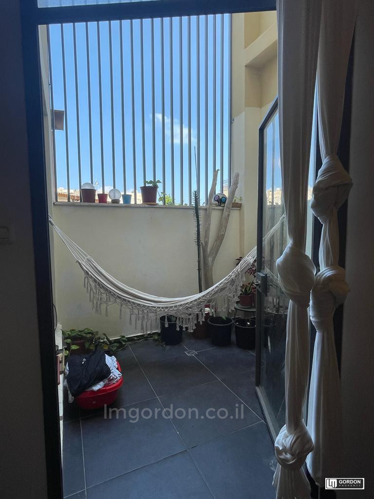Apartamento 2 cômodos Yaffo Shouk hapishpoushim 357-IBL-1464