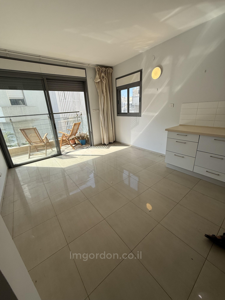 Apartamento 2 cômodos Tel Aviv Ben-Yehuda 357-IBL-1569