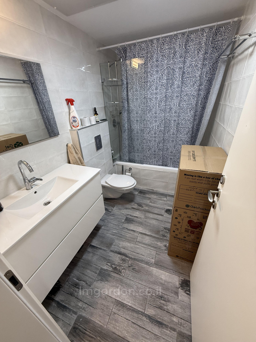 Apartamento 3.5 cômodos Tel Aviv Região marítima 357-IBL-1572