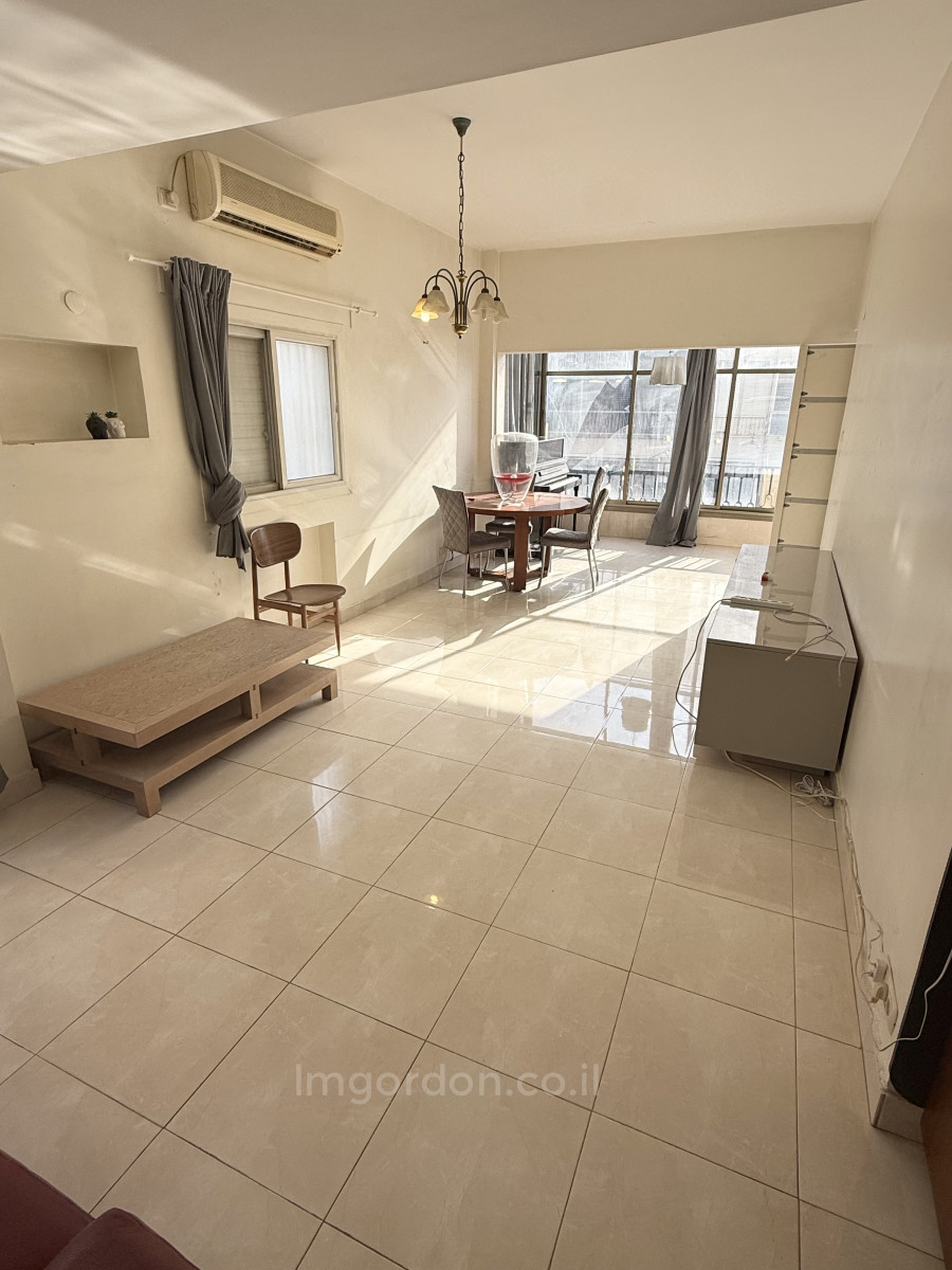 Apartamento 4 cômodos Tel Aviv Região marítima 357-IBL-1574