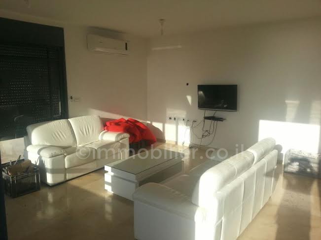 Casarão 5 cômodos Netanya Nat600 368-IBL-173