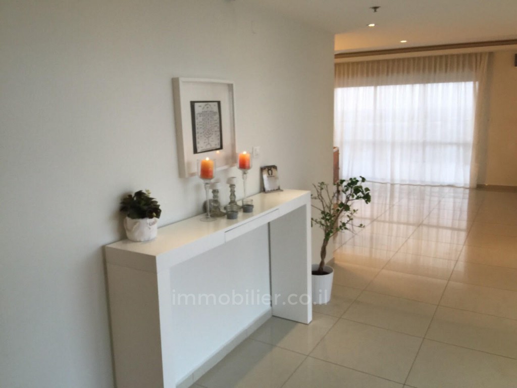 Cobertura 6 cômodos Netanya Kiriat Hasharon 368-IBL-280