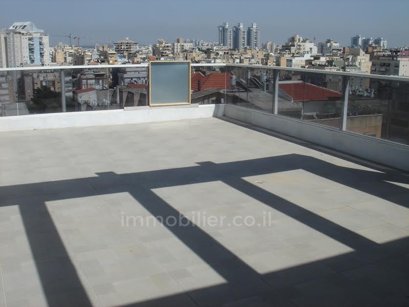 Cobertura 5 cômodos Netanya Centro da cidade 368-IBL-305