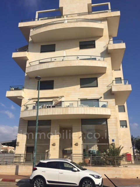 Apartamento 5 cômodos Netanya Nat600 368-IBL-351