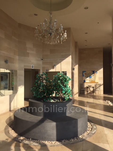 Apartamento 5 cômodos Netanya Nat600 368-IBL-351