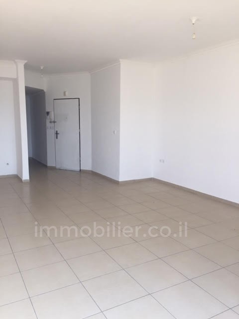 Apartamento 5 cômodos Netanya Nat600 368-IBL-351
