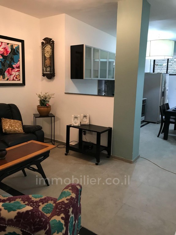 Apartamento 2 cômodos Netanya Centro da cidade 368-IBL-356