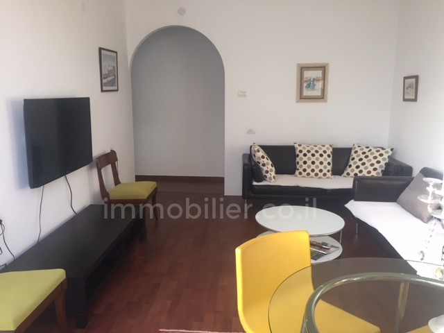 Apartamento 2 cômodos Netanya Centro da cidade 368-IBL-362