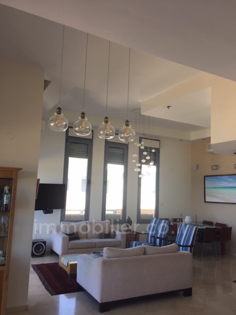 Cobertura 4 cômodos Netanya Nat600 368-IBL-365