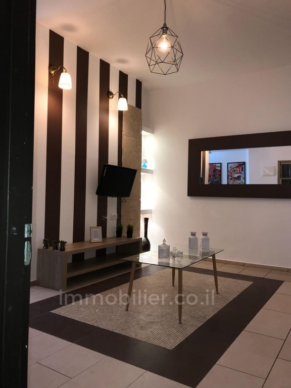 Apartamento 4 cômodos Netanya Centro da cidade 368-IBL-366