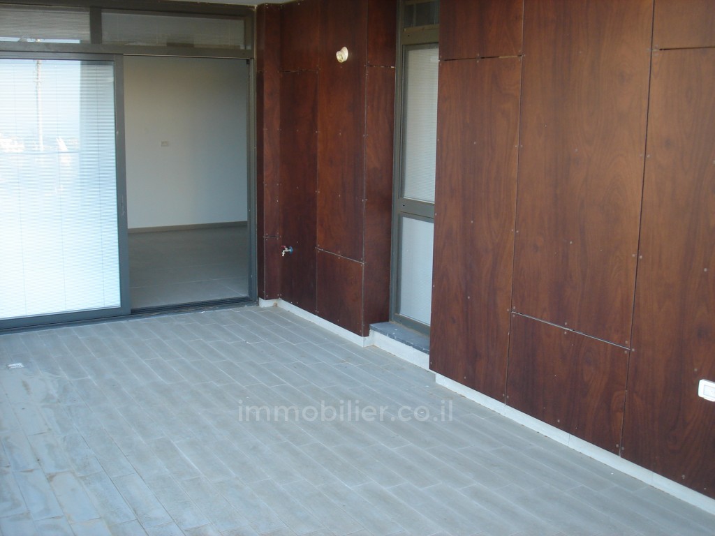 Apartamento 5 cômodos Netanya Nat600 368-IBL-369