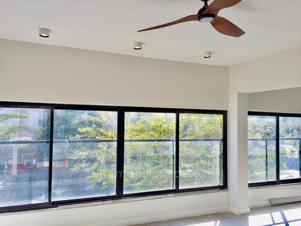 Apartamento 3 cômodos Tel Aviv Centro da cidade 368-IBL-373