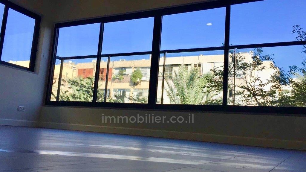 Apartamento 3 cômodos Tel Aviv Centro da cidade 368-IBL-373