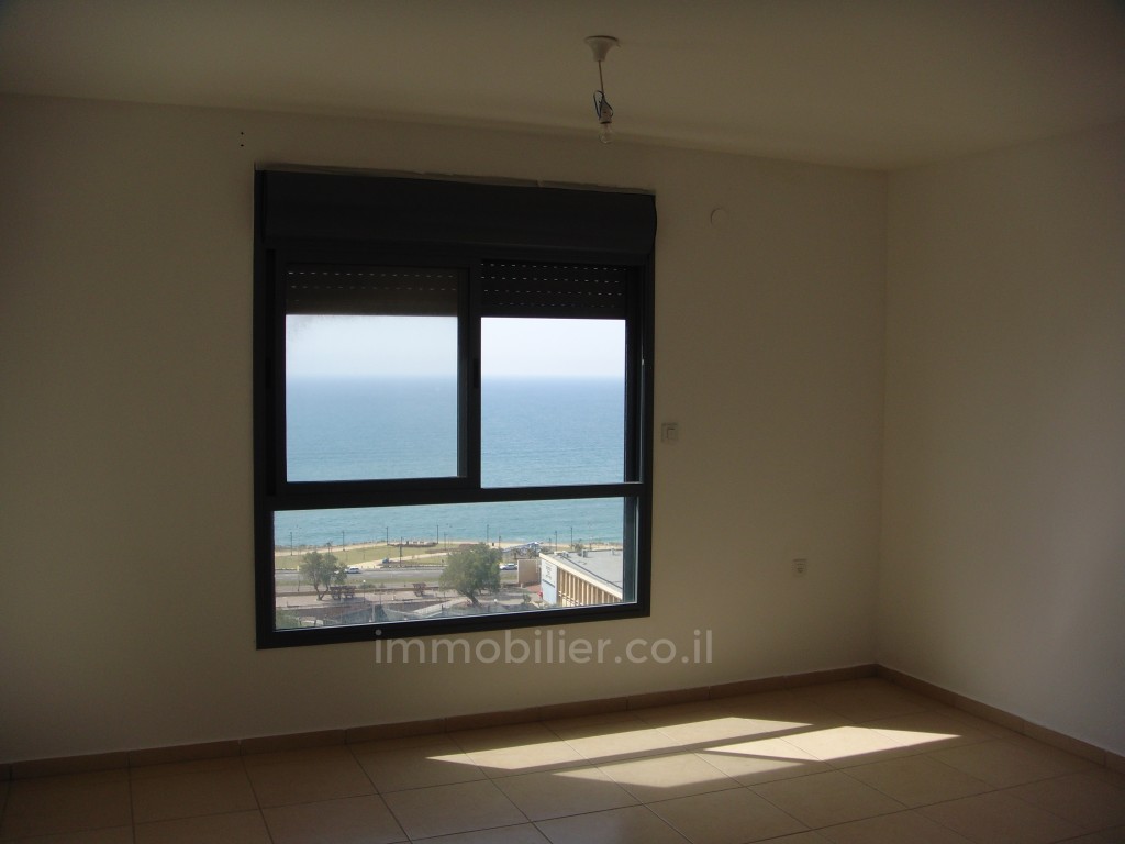 Apartamento 5 cômodos Netanya Nat600 368-IBL-375