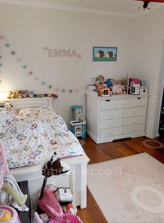 Apartamento 4 cômodos Netanya Centro da cidade 368-IBL-381