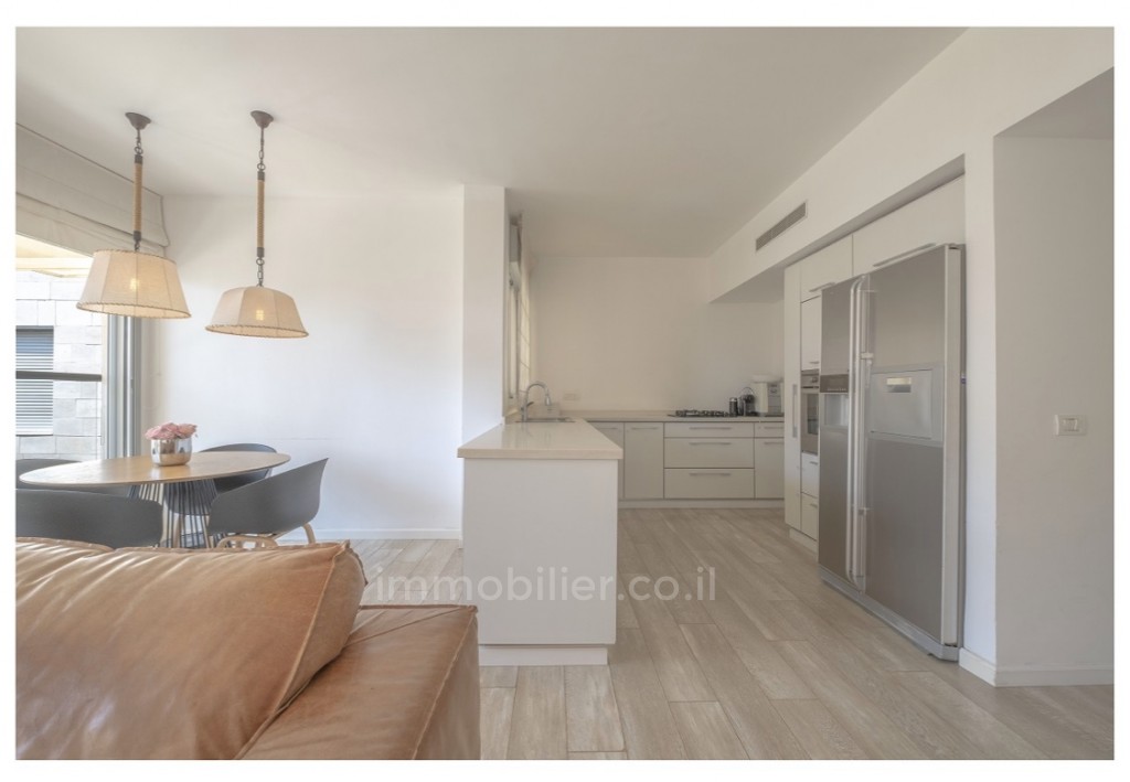 Apartamento 5 cômodos Tel Aviv Goush Hagadol 368-IBL-385