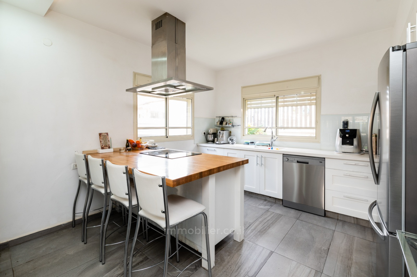 Casarão 6 cômodos Hadera Bairro Ha-Otsar 379-IBL-268