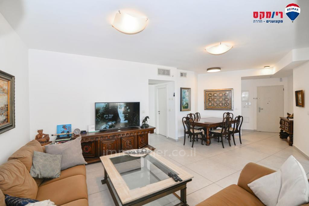 Apartamento 5 cômodos Hadera Ein a Yam 379-IBL-276