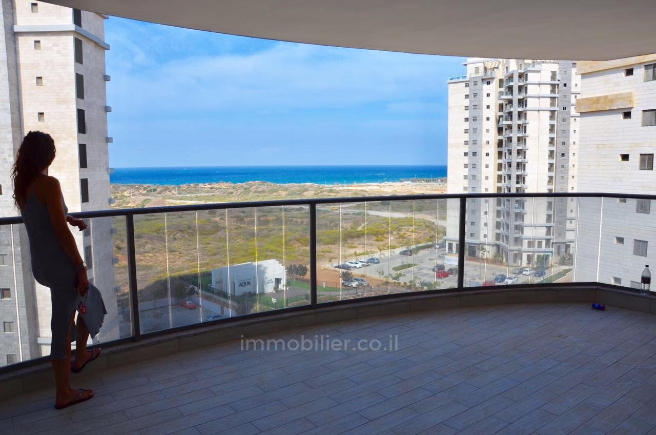 Apartamento 5 cômodos Hadera Ein a Yam 379-IBL-276