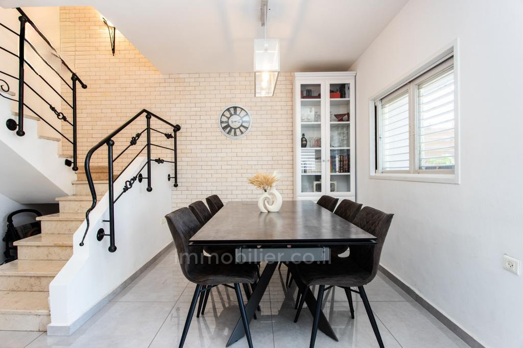 Casa de campo 6 cômodos Hadera weitzman 379-IBL-298