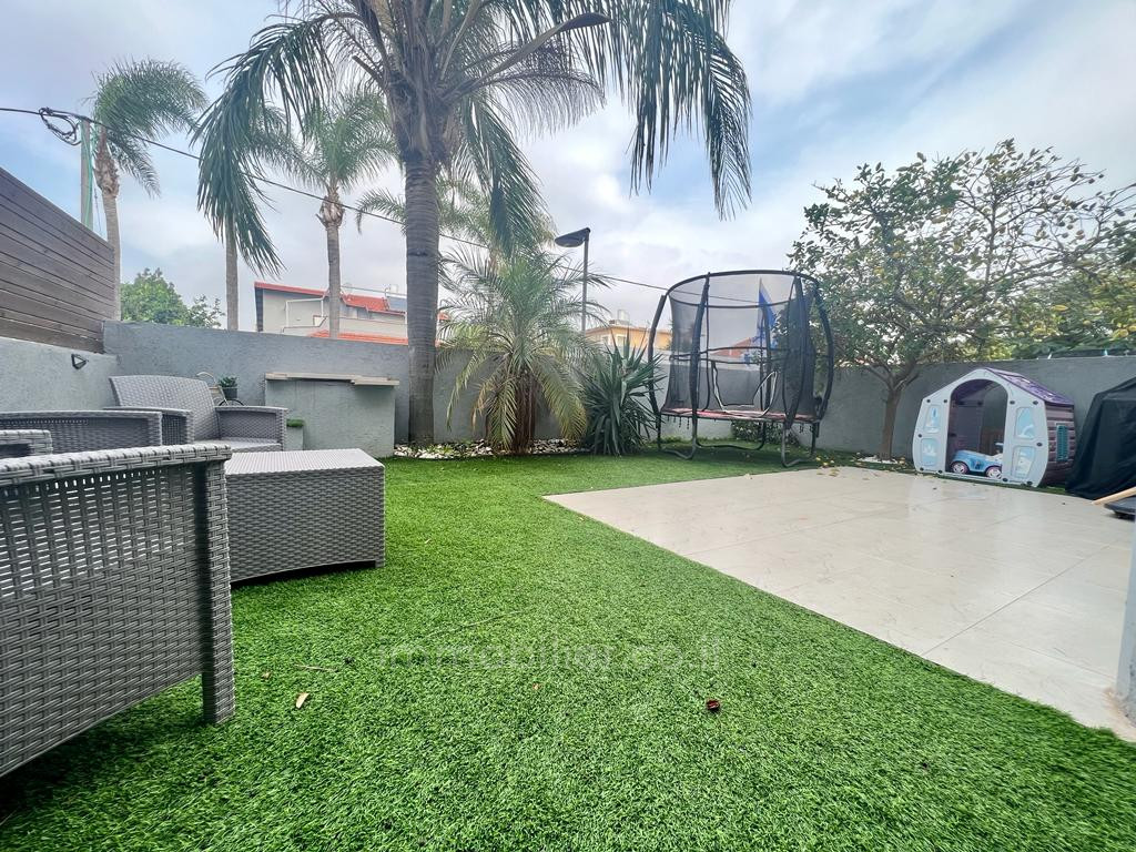 Casa de campo 6 cômodos Hadera weitzman 379-IBL-298