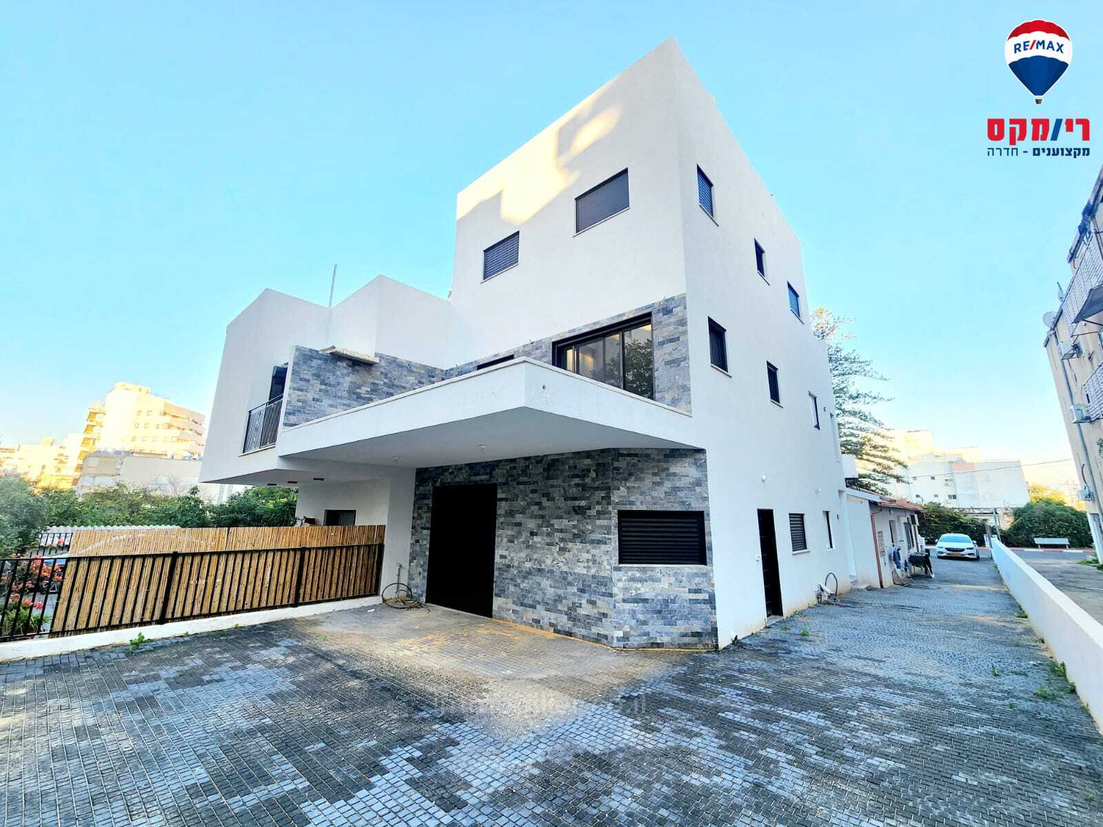 Apartamento garden 3 cômodos Hadera Centro da cidade 379-IBL-311