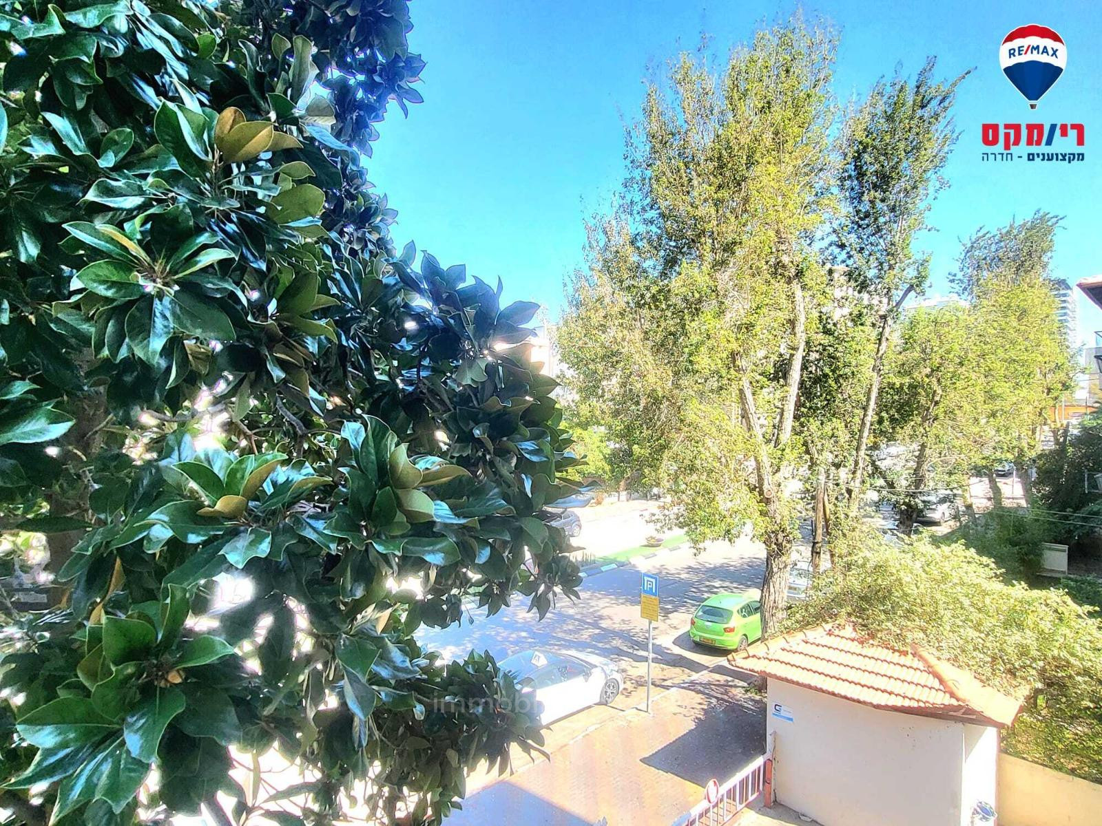 Apartamento 4 cômodos Hadera Centro da cidade 379-IBL-320