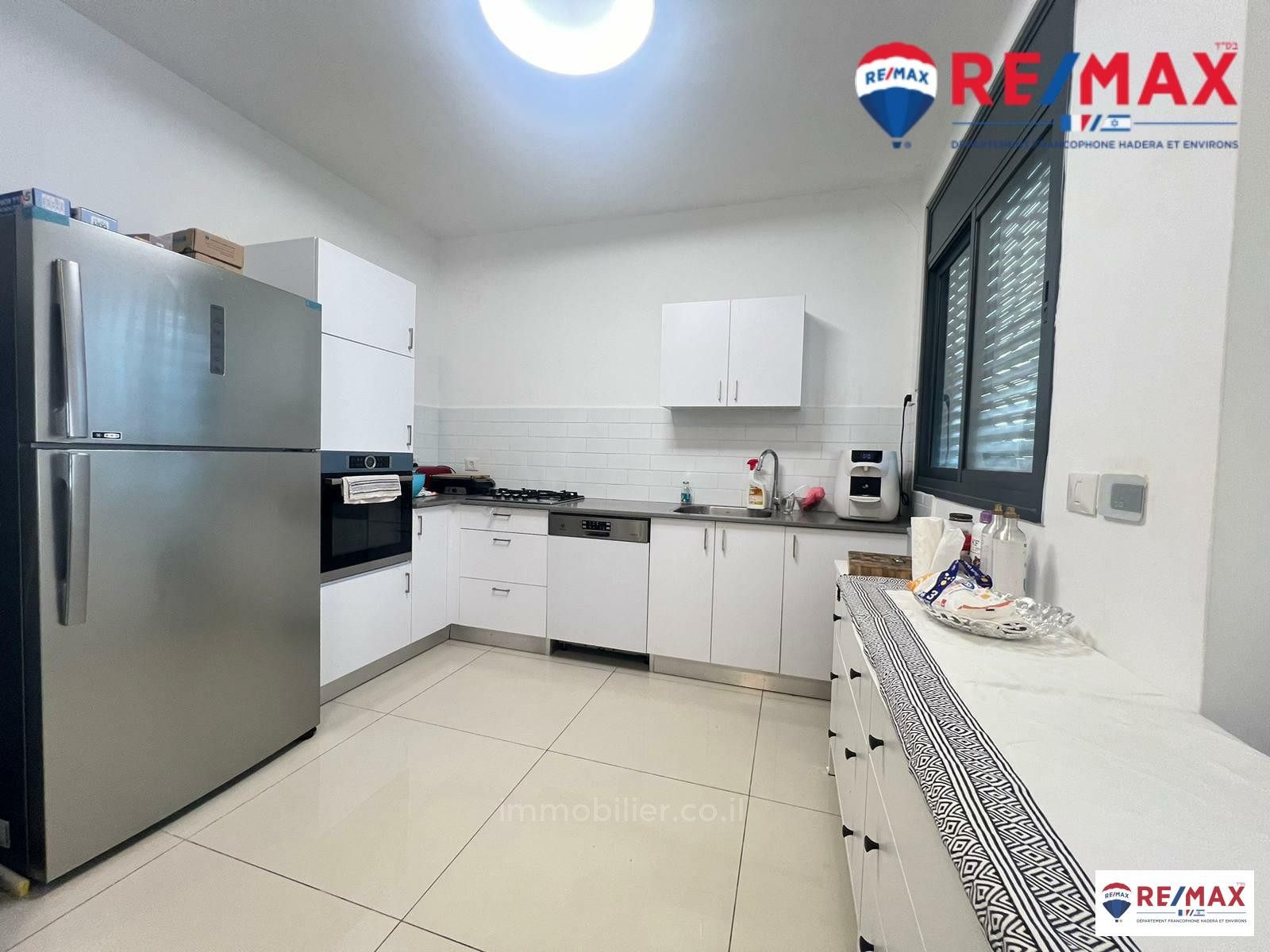 Apartamento 4 cômodos Hadera Centro da cidade 379-IBL-351