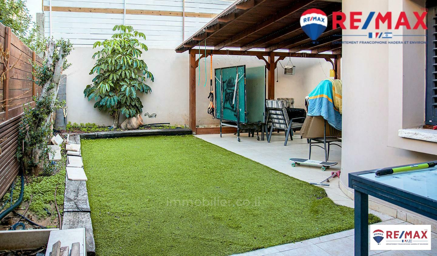 Casa de campo 5.5 cômodos Hadera Bairro Ha-Otsar 379-IBL-361