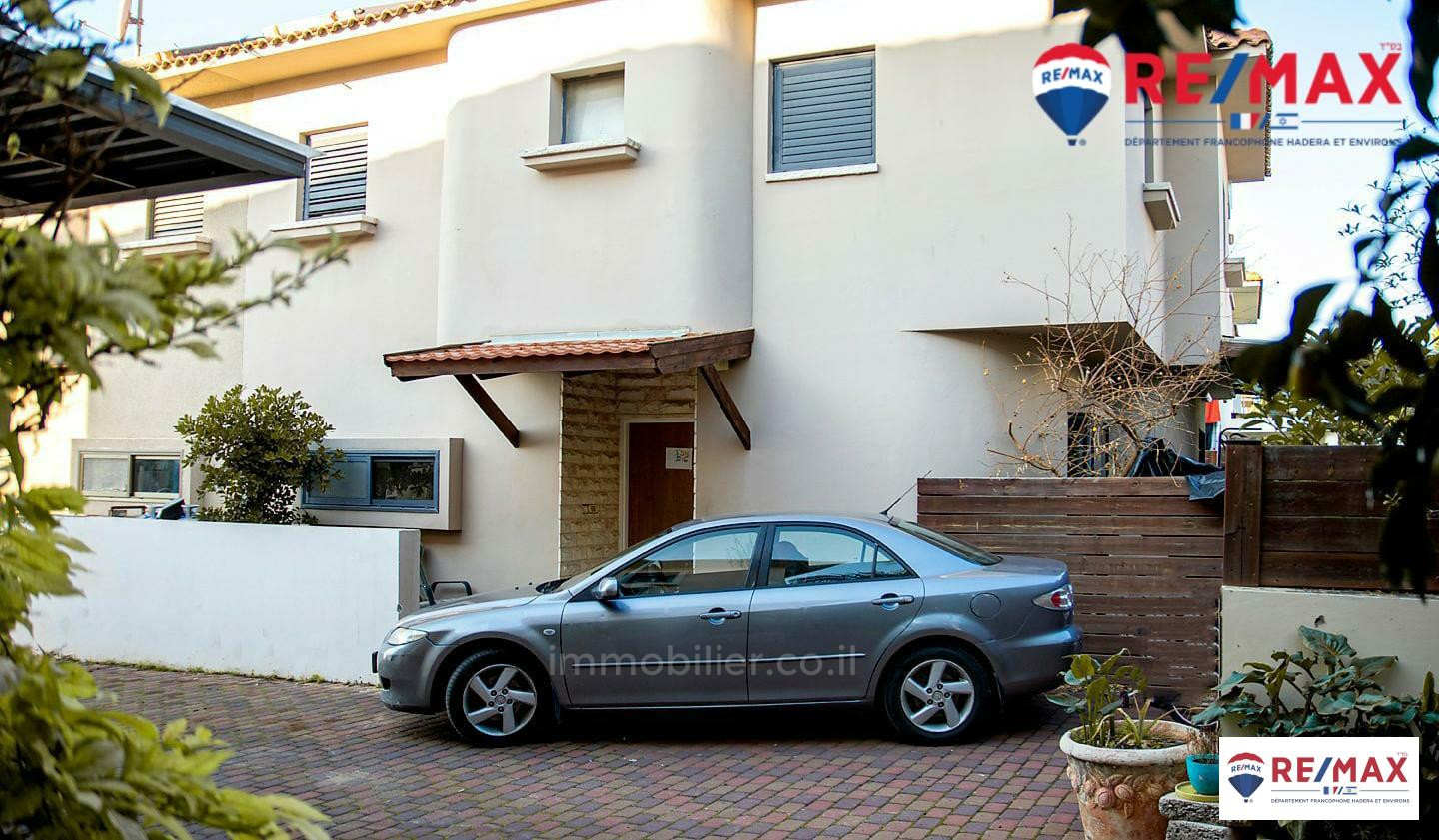 Casa de campo 5.5 cômodos Hadera Bairro Ha-Otsar 379-IBL-361