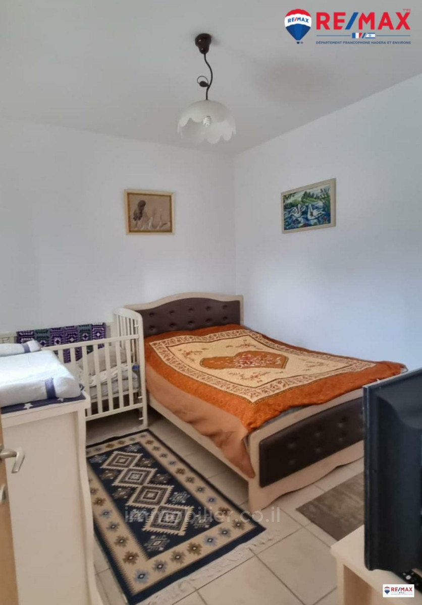 Duplex 4 cômodos Hadera Givat olga 379-IBL-371