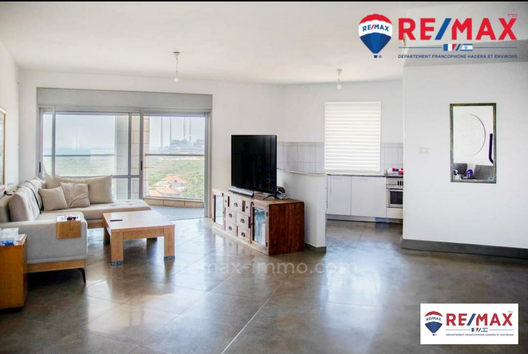 Apartamento 4 cômodos Hadera Givat olga 379-IBL-374