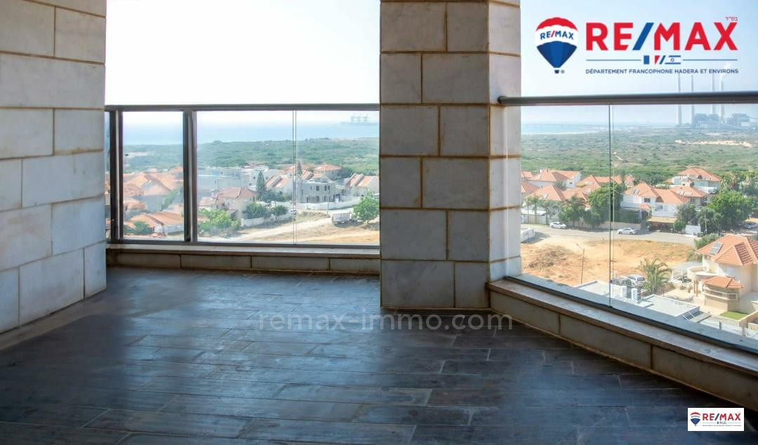 Apartamento 4 cômodos Hadera Givat olga 379-IBL-374