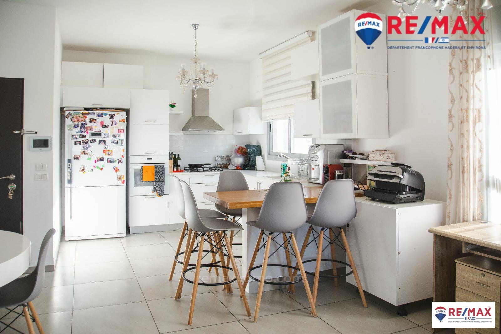 Apartamento 4 cômodos Hadera Centro da cidade 379-IBL-378