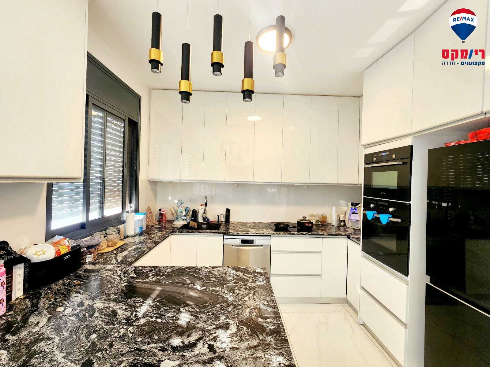 Apartamento 4 cômodos Hadera Centro da cidade 379-IBL-388