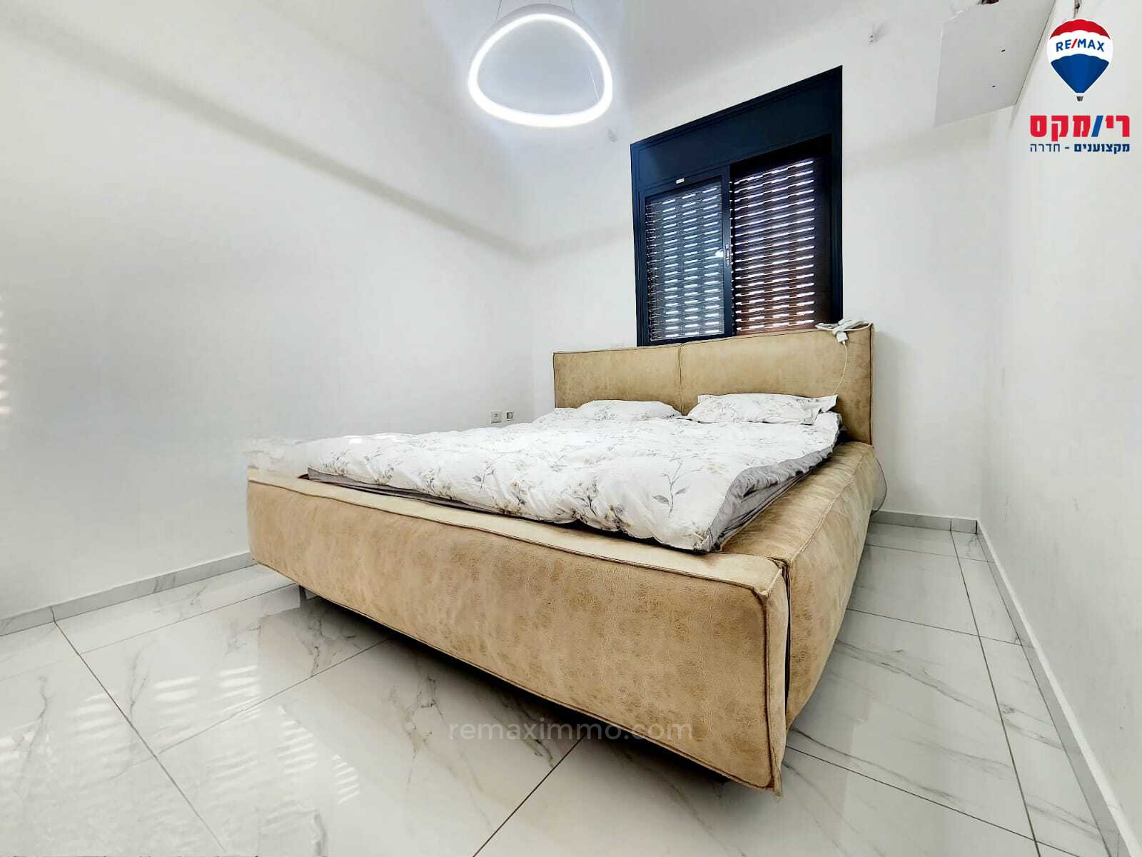 Apartamento 4 cômodos Hadera Centro da cidade 379-IBL-388