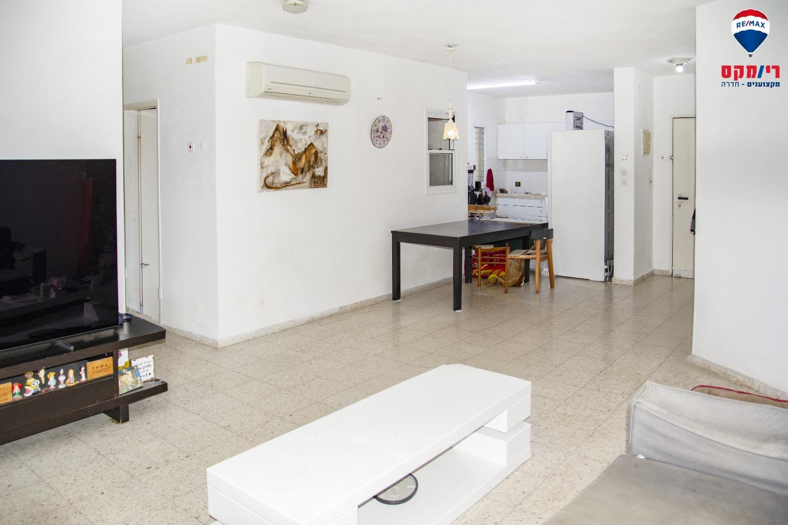 Apartamento 4 cômodos Hadera Centro da cidade 379-IBL-391