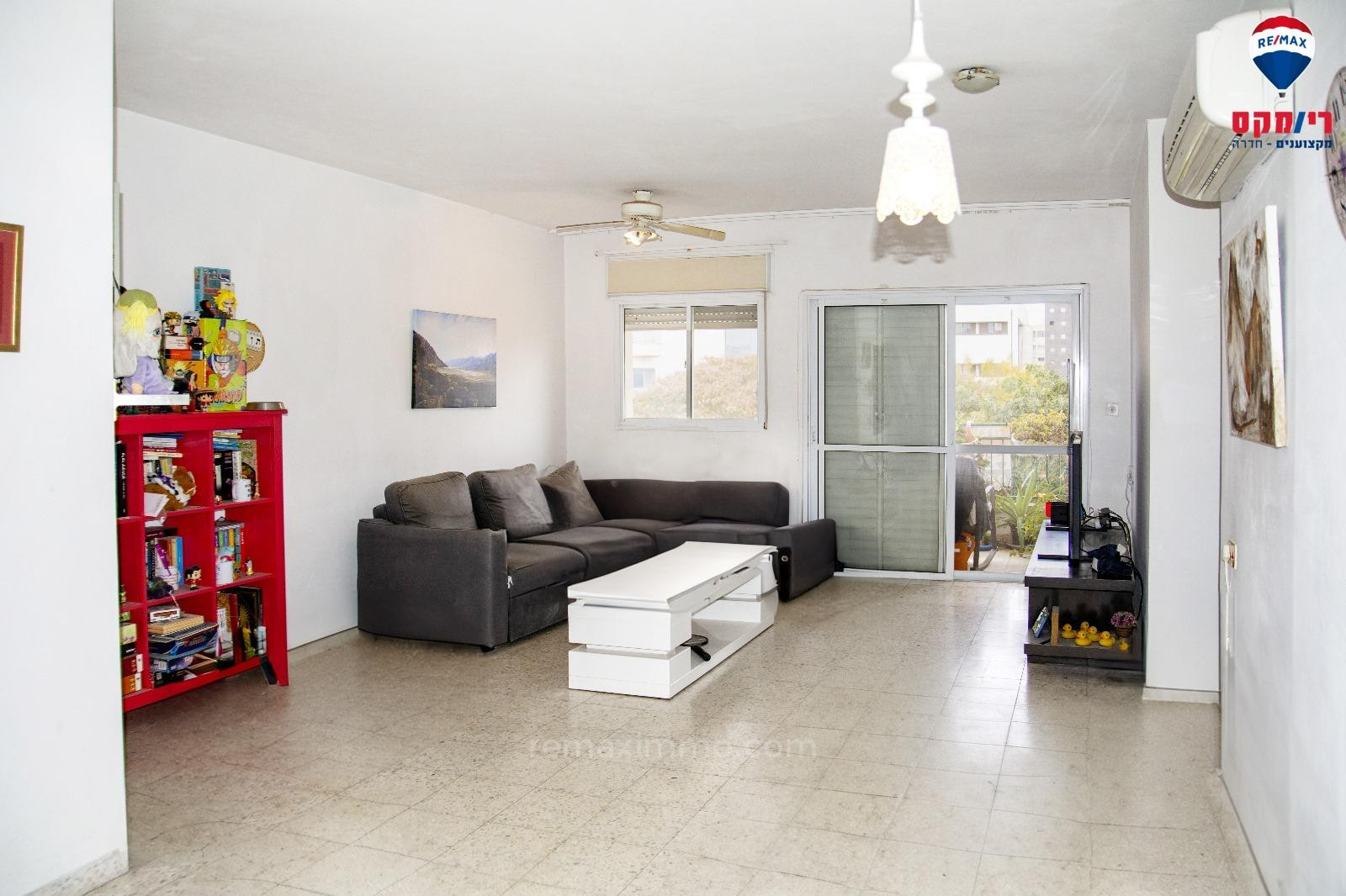 Apartamento 4 cômodos Hadera Centro da cidade 379-IBL-391