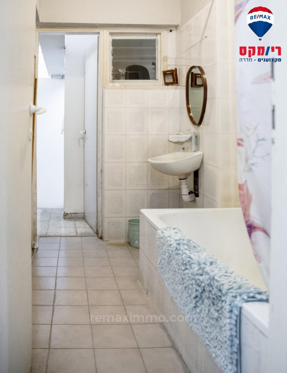 Apartamento 4 cômodos Hadera Centro da cidade 379-IBL-391