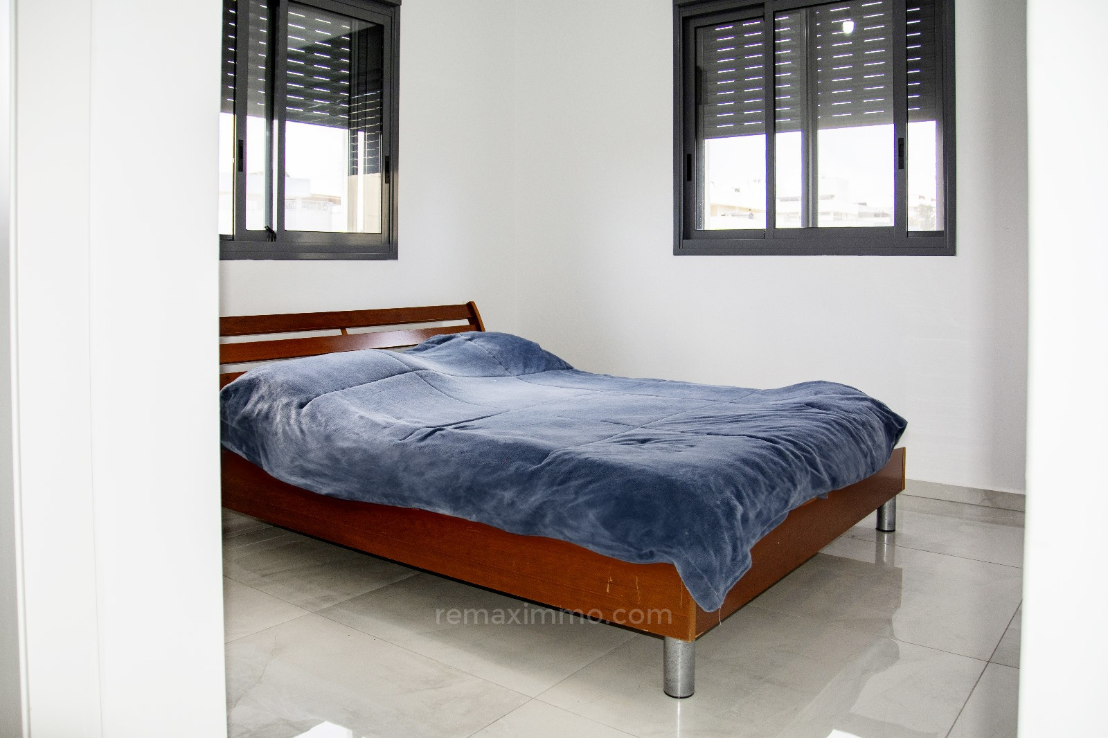 Apartamento 4 cômodos Hadera Centro da cidade 379-IBL-395