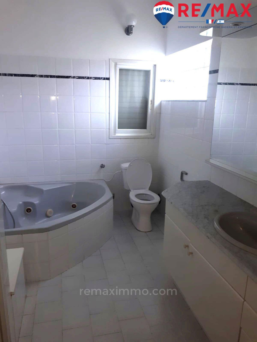 Casarão 6 cômodos Hadera brandes 379-IBL-399