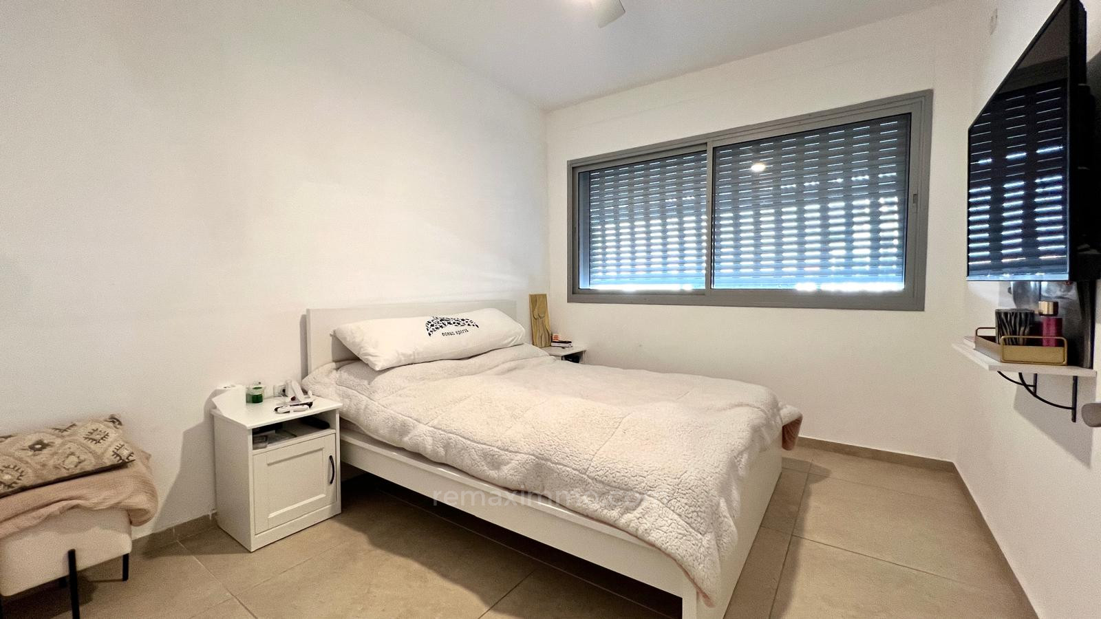Apartamento 3 cômodos Hadera Givat olga 379-IBL-400