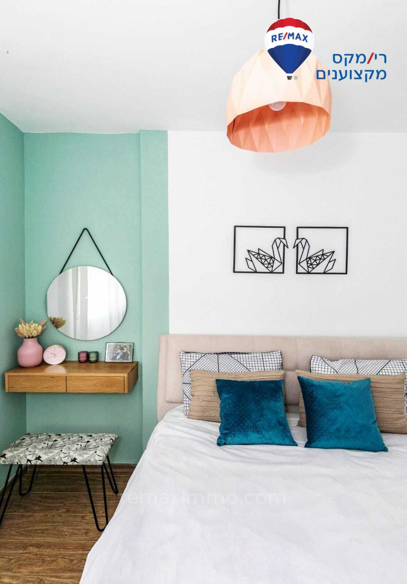 Apartamento 4 cômodos Hadera yosfatal 379-IBL-404