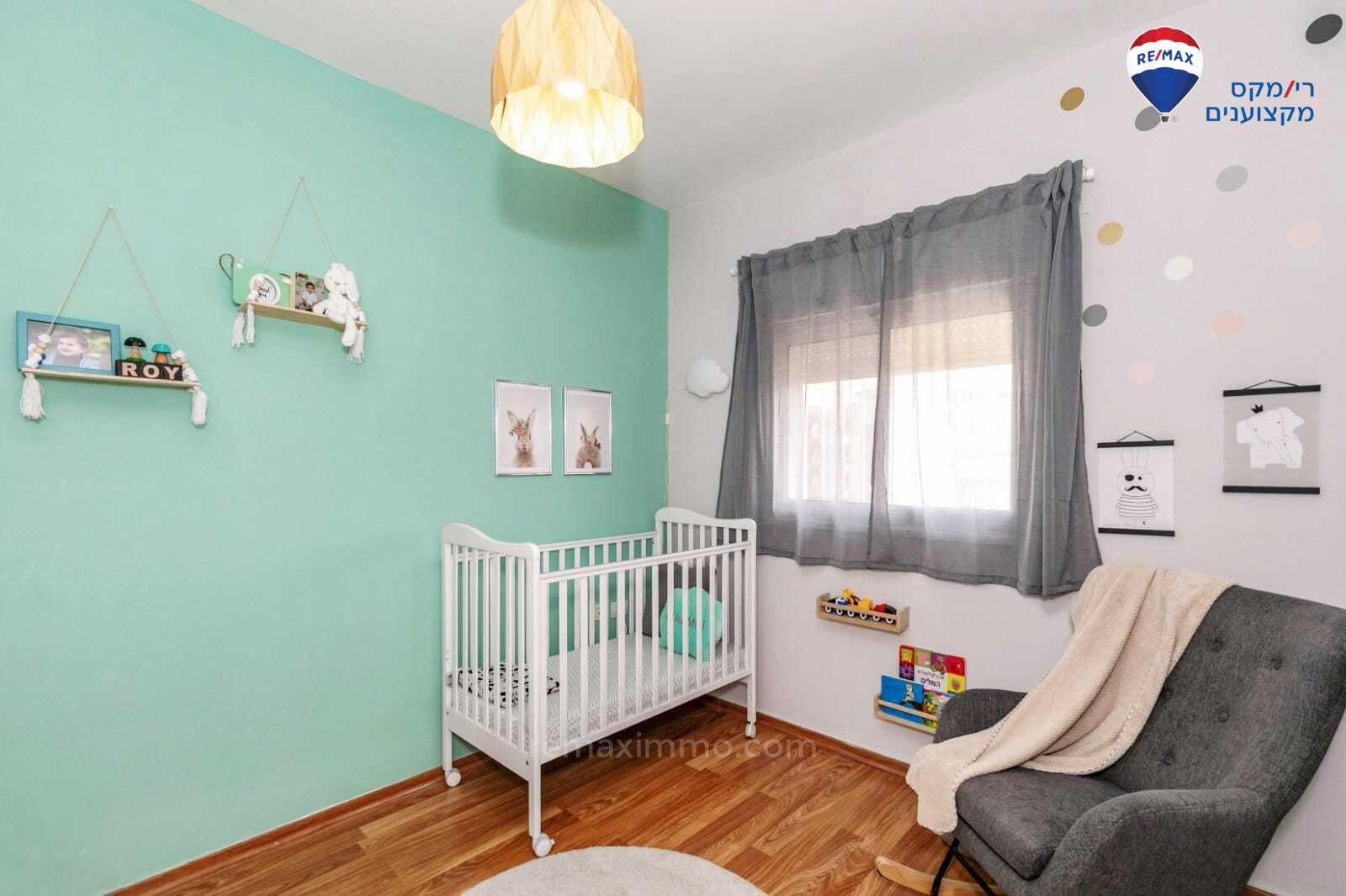 Apartamento 4 cômodos Hadera yosfatal 379-IBL-404