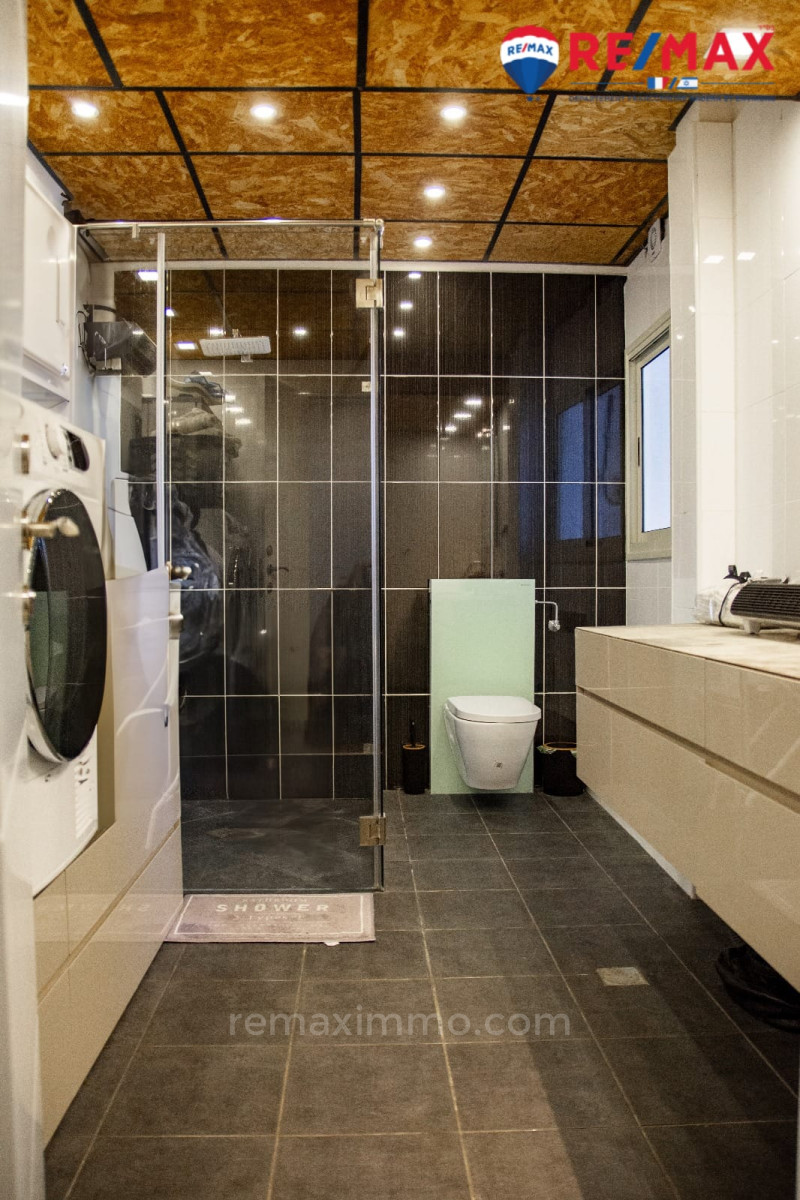 Duplex-Cobertura 3.5 cômodos Hadera Givat olga 379-IBL-416