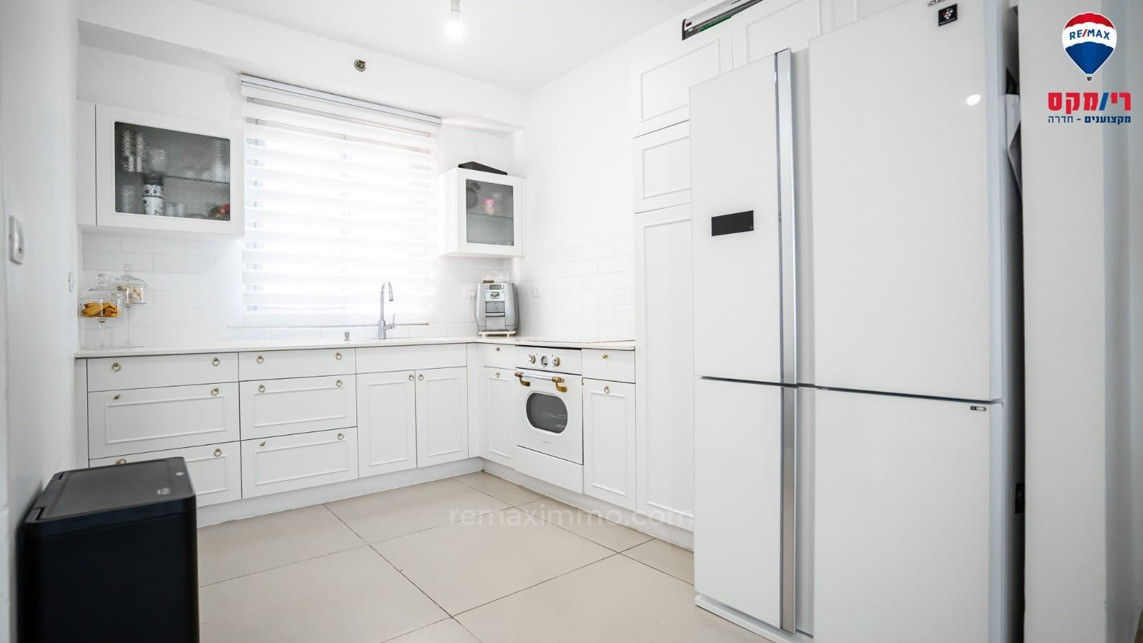 Apartamento 4 cômodos Hadera Bairro do Parque 379-IBL-428